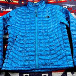 The North Face Men’s Large Blue Thermoball Eco Puffer Jacket Lightweight